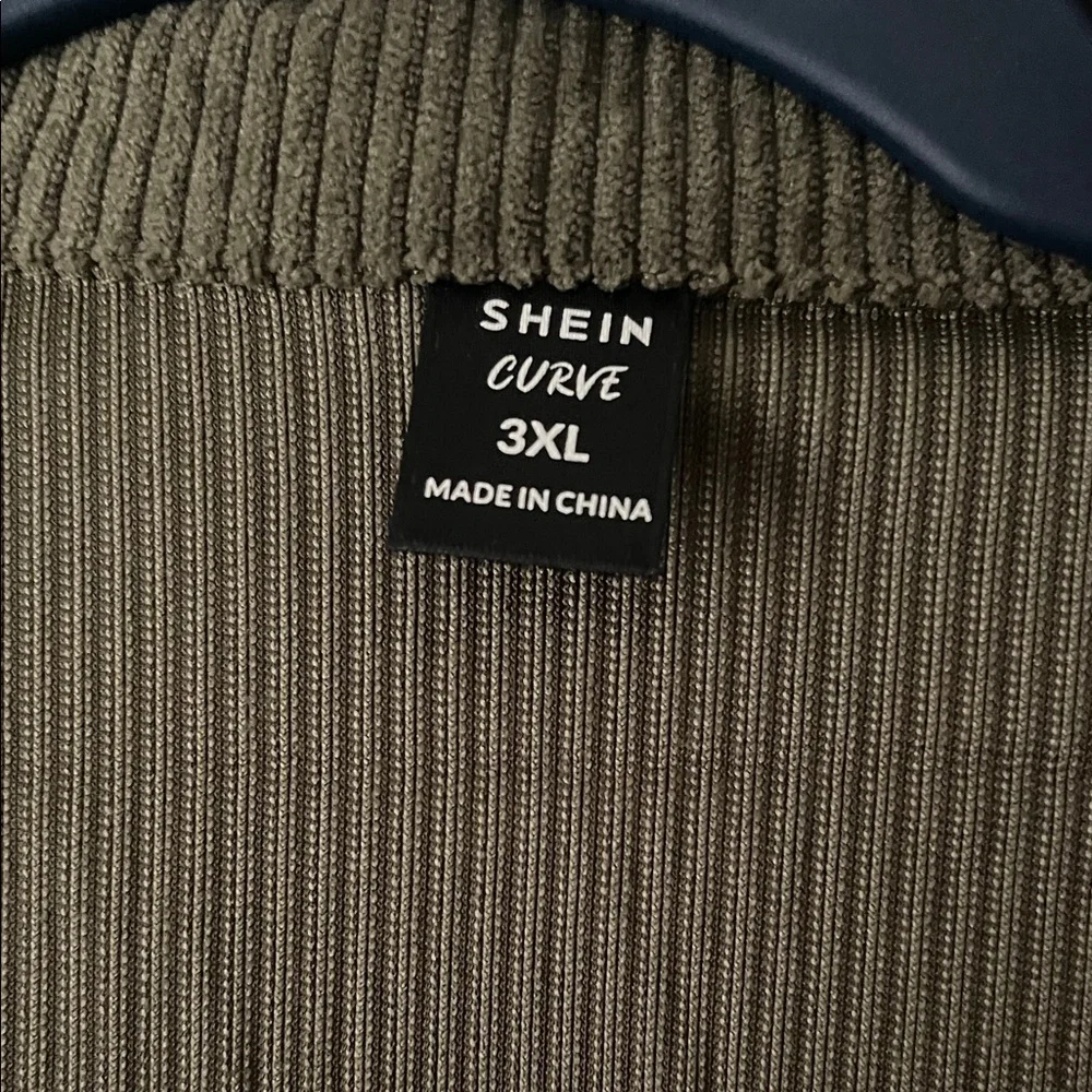 SHEIN Olive Button Down Shirt - Picture 2 of 4